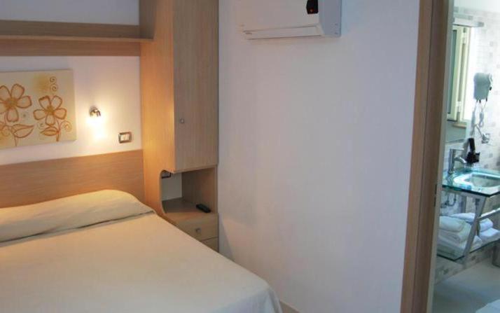 B&B Ala Marina Пешичи Стая снимка