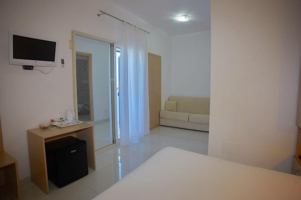 B&B Ala Marina Пешичи Екстериор снимка