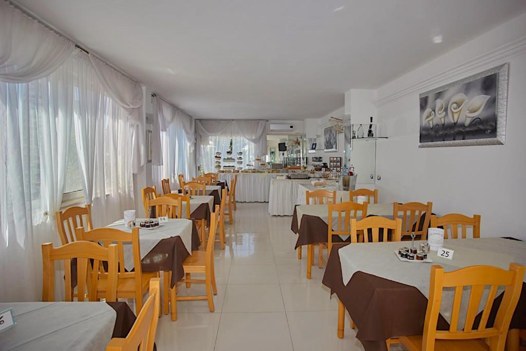 B&B Ala Marina Пешичи Екстериор снимка