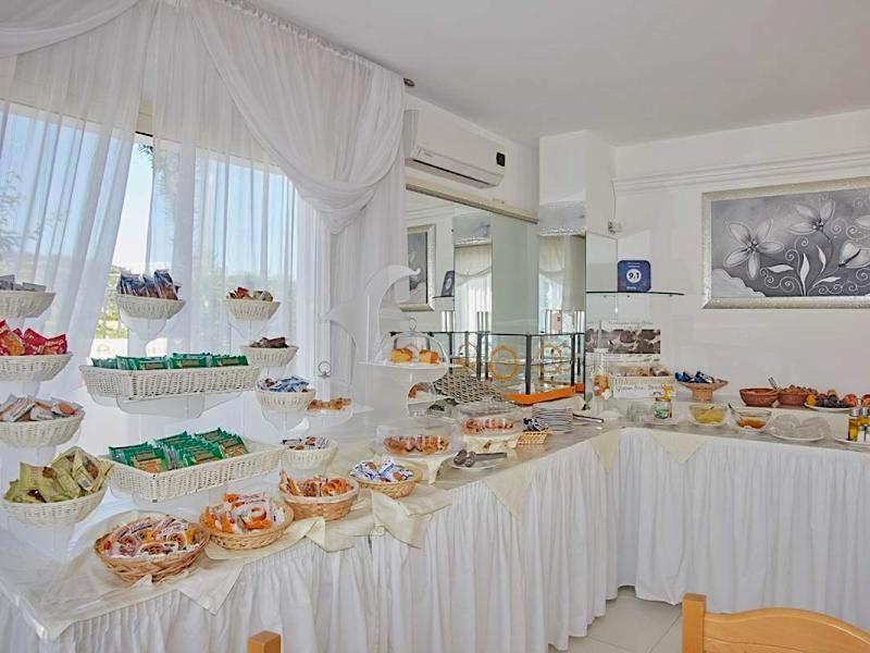 B&B Ala Marina Пешичи Екстериор снимка