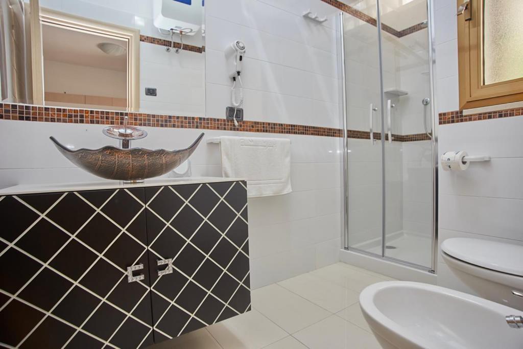 B&B Ala Marina Пешичи Екстериор снимка