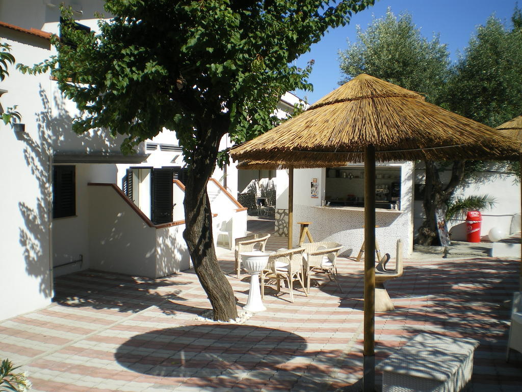 B&B Ala Marina Пешичи Екстериор снимка